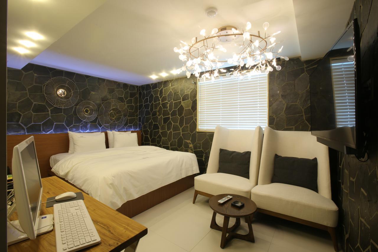 Guri Cello Hotel Luaran gambar